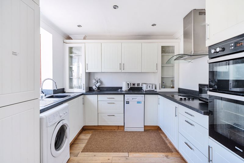 Kitchen- click for photo gallery